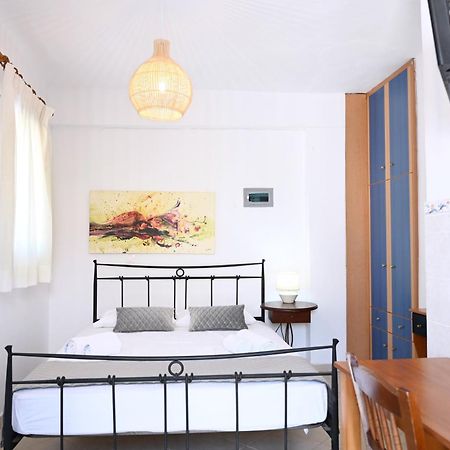Oneiro Rooms Kythnos Kanala Exterior photo